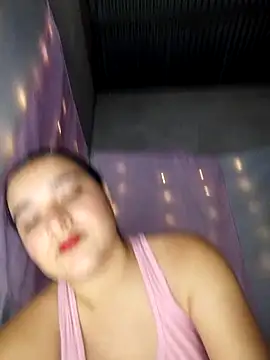 kloe-Dubois online show from April 17, 2026, 3:26 pm