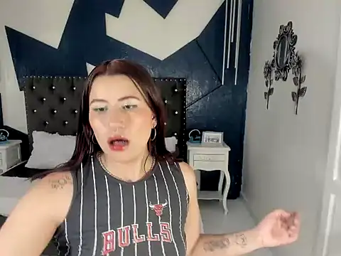 sara gray   online show from February 21, 2026, 7:27 pm