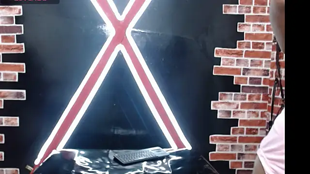 Snapshot of raven_robin_ chatting on February 19, 2026, 2:52 am raven robin online show from February 19, 2026, 2:52 am