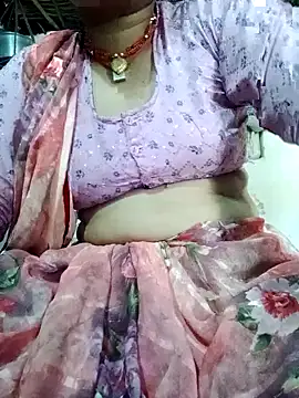 Snapshot of Soniya32 chatting on March 1, 2026, 7:41 am Soniya32 online show from March 1, 2026, 7:41 am