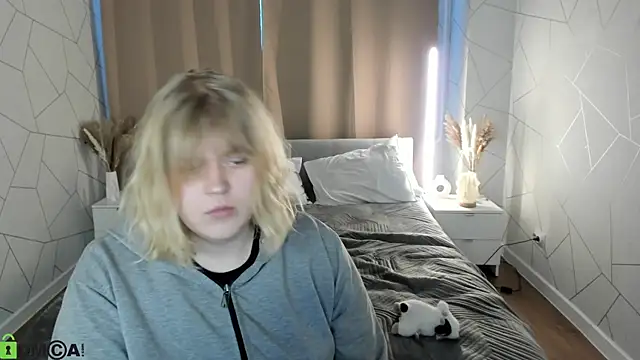 luna c0ra online show from March 20, 2026, 1:06 am