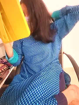 tanzum khan3202 online show from April 15, 2026, 6:30 am