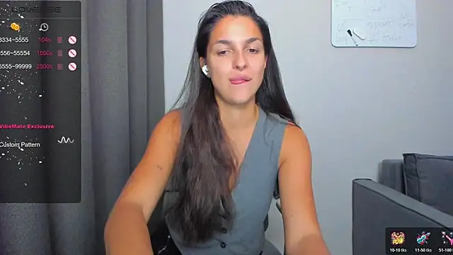 Snapshot of AngelGabe chatting on July 11, 2026, 4:51 pm AngelGabe online show from July 11, 2026, 4:51 pm