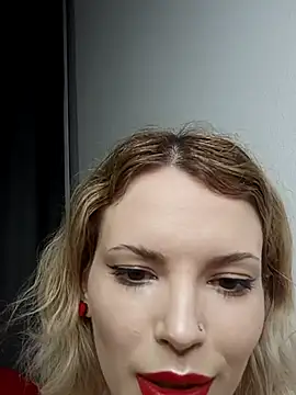 Snapshot of VinylKiss chatting on February 26, 2026, 1:38 am VinylKiss online show from February 26, 2026, 1:38 am