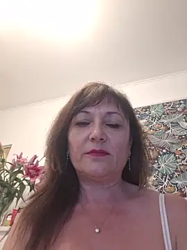 Snapshot of SaraGina chatting on April 29, 2026, 9:32 pm SaraGina online show from April 29, 2026, 9:32 pm