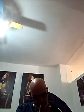 Milwokee online show from February 22, 2026, 12:35 am