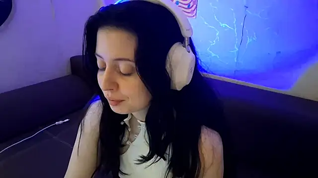 Snapshot of MindyMinty chatting on March 10, 2026, 5:22 am MindyMinty online show from March 10, 2026, 5:22 am