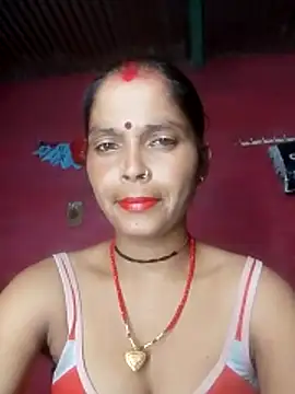 Snapshot of Hot_bh87 chatting on July 1, 2026, 4:18 pm Hot bh87 online show from July 1, 2026, 4:18 pm