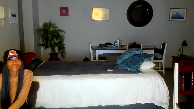 Snapshot of Mimirosexxx chatting on February 19, 2026, 8:50 pm Mimirosexxx online show from February 19, 2026, 8:50 pm