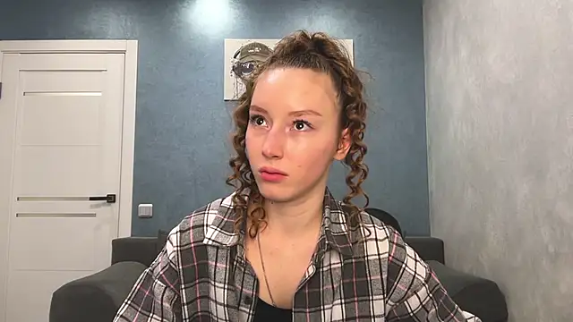 Snapshot of Anna_Kare chatting on February 16, 2026, 12:26 pm Anna Kare online show from February 16, 2026, 12:26 pm