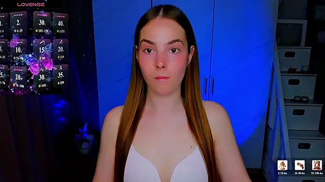 Snapshot of Maddy_Wood_ chatting on June 17, 2026, 4:06 pm Maddy Wood online show from June 17, 2026, 4:06 pm