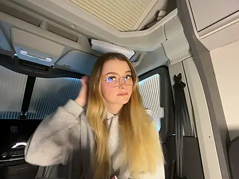 Snapshot of melanieTesss chatting on February 20, 2026, 11:01 am melanieTesss online show from February 20, 2026, 11:01 am