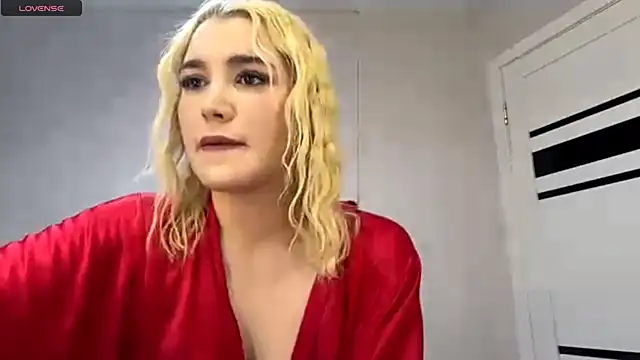 MerryVideo online show from April 17, 2026, 9:17 pm