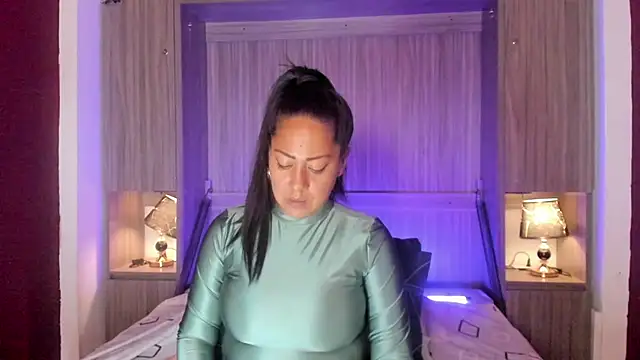 AllieBennet online show from March 20, 2026, 7:37 pm