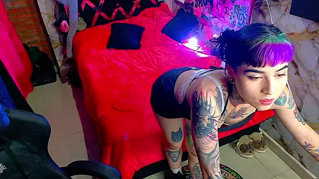 nova kitttyy online show from April 2, 2026, 1:24 am