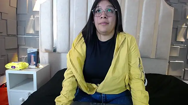Snapshot of belen_green chatting on April 27, 2026, 3:43 pm belen green online show from April 27, 2026, 3:43 pm