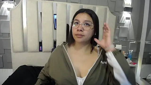 Snapshot of belen_green chatting on June 5, 2026, 12:33 pm belen green online show from June 5, 2026, 12:33 pm