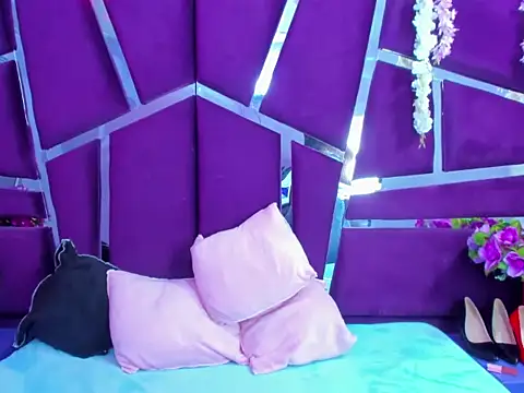 alana deivis online show from February 26, 2026, 3:06 am