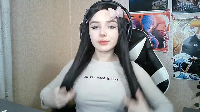 MilaTyan online show from April 5, 2026, 3:51 pm