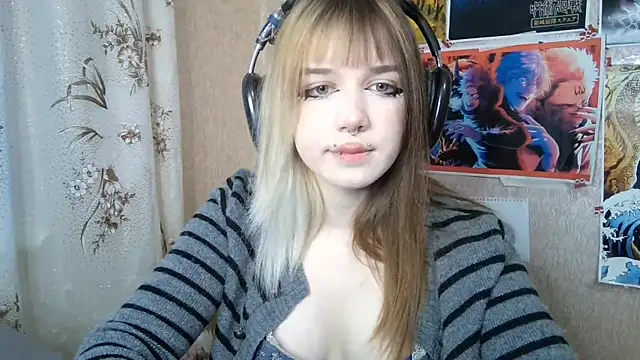 Snapshot of MilaTyan chatting on June 1, 2026, 3:22 pm MilaTyan online show from June 1, 2026, 3:22 pm