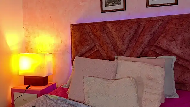 Snapshot of Natasha_otson chatting on February 26, 2026, 3:17 am Natasha otson online show from February 26, 2026, 3:17 am