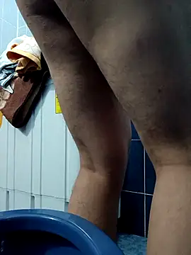 Snapshot of Chanwir32 chatting on February 18, 2026, 2:31 am Chanwir32 online show from February 18, 2026, 2:31 am