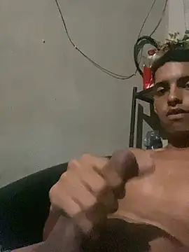 Alee 2005 online show from February 28, 2026, 6:13 am