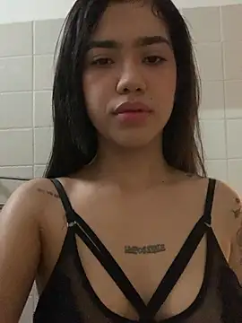 Snapshot of Lily_em chatting on June 30, 2026, 7:25 pm Lily em online show from June 30, 2026, 7:25 pm