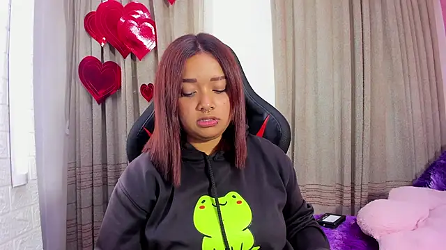 Sienna Lux01 online show from February 22, 2026, 2:08 pm