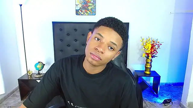 liiam3 online show from April 10, 2026, 8:38 pm