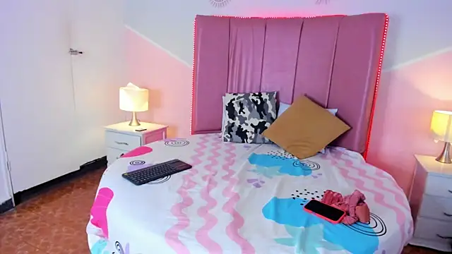  ashley thompson  online show from February 21, 2026, 8:00 pm