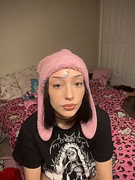 strwbrrymilk online show from March 14, 2026, 3:01 am