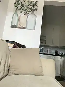 Escalante23 online show from October 12, 2025, 12:23 am