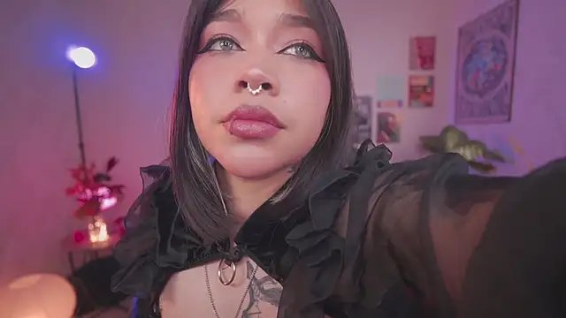 Snapshot of violette_clerk1_ chatting on February 24, 2026, 8:10 pm violette clerk1 online show from February 24, 2026, 8:10 pm