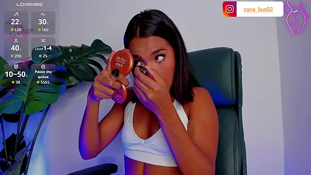 zara leee online show from April 4, 2026, 9:54 pm