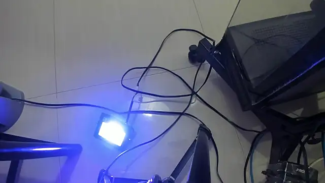 Mia Bailey  online show from April 16, 2026, 3:07 am