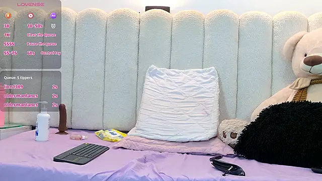 Ruby cruzz online show from March 19, 2026, 10:43 pm