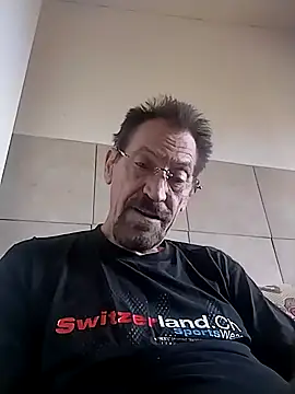 Snapshot of Costy601 chatting on May 3, 2026, 1:04 pm Costy601 online show from May 3, 2026, 1:04 pm