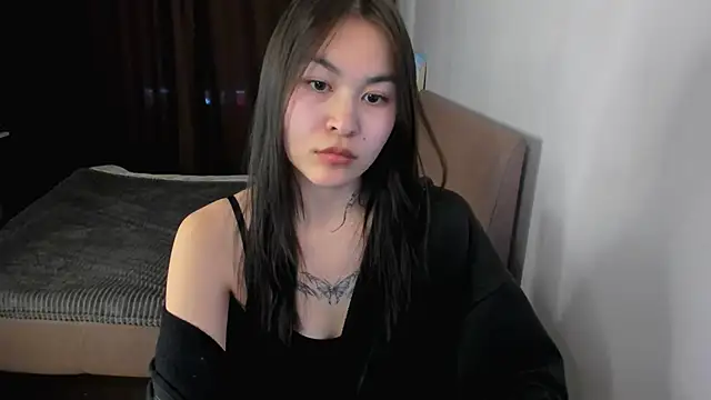 moon bloom online show from April 21, 2026, 10:05 pm