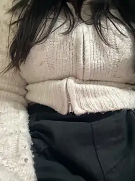 meenu cuties online show from March 18, 2026, 7:37 pm