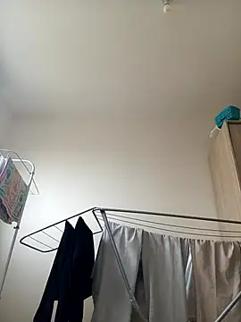 thom7246 online show from February 19, 2026, 11:18 am