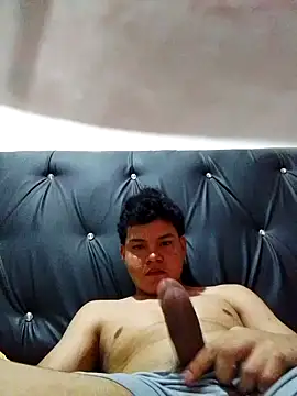 Snapshot of osito19cm chatting on February 19, 2026, 2:30 am osito19cm online show from February 19, 2026, 2:30 am