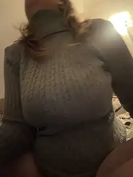 Frenchgirl45 online show from March 8, 2026, 11:08 pm