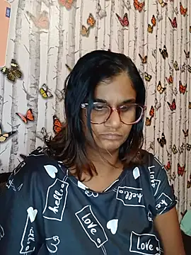 indianstrawberrylips4u online show from July 8, 2026, 6:52 pm