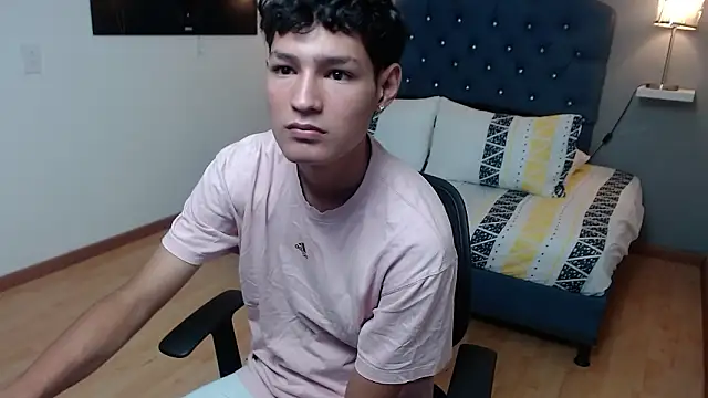 Snapshot of georgeowennss chatting on February 23, 2026, 1:12 pm georgeowennss online show from February 23, 2026, 1:12 pm