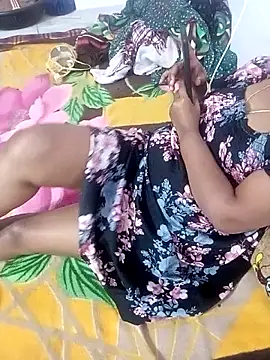 Snapshot of Angel_honeybear_143 chatting on February 18, 2026, 9:33 pm Angel honeybear 143 online show from February 18, 2026, 9:33 pm