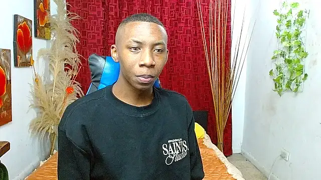 milo018 online show from March 13, 2026, 8:47 pm