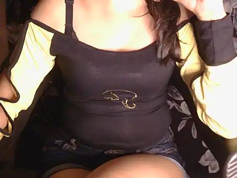 Snapshot of sassy_slut_69 chatting on May 28, 2026, 5:41 pm sassy slut 69 online show from May 28, 2026, 5:41 pm