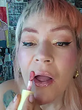 lady polka online show from February 20, 2026, 6:21 pm