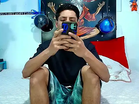 Eliassalvatore  online show from March 26, 2026, 6:28 pm